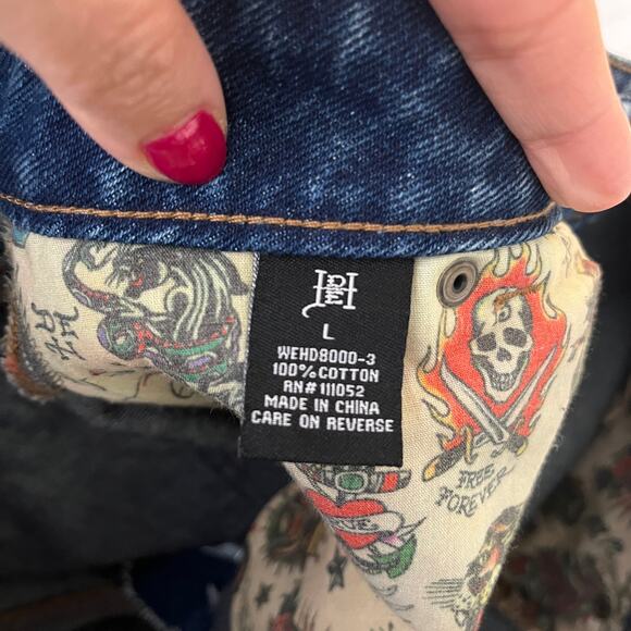 Ed Hardy Y2K Jean Shorts Large Blue Cut-Off "Dual Tigers" Print Denim NWT - Picture 4 of 5